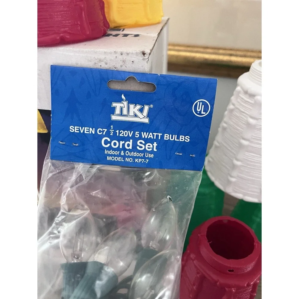 New Vintage Tiki Party Lights 7 Socket Cord Set Blow Mold Tiki Patio Outdoor